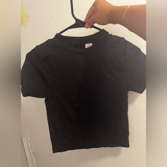 Top - Picture 1 of 2